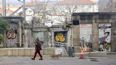 Ferrol Vello (BIC) lucha desde hace a�os contra el abandono, con el triste ejemplo de la casa natal de Carvalho Calero. 