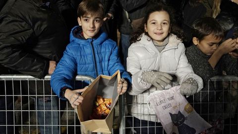 Cabalgata de Reyes de Ourense.En Ourense miles de niños pidieron a los Reyes Magos caramelos y disfrutaron con una cabalgata de dos horas de duración
