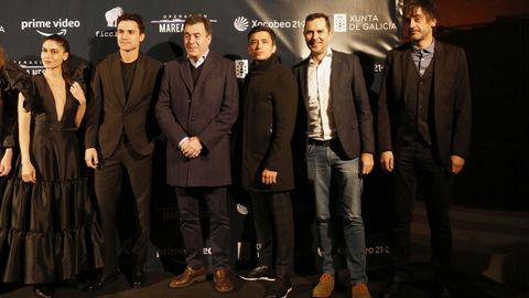 presentacion serie Operación marea negra, con fotocol, estará conselleiro de cultura e actores, entre eles, álex gonzález, PREESTRENO SERIE DE AMAZOM PRIME