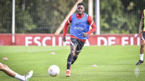 Puma Rodr�guez en un entrenamiento