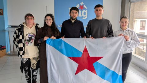 David Casais y Elsa Santamar�a asumen las riendas de la organizaci�n juvenil en la comarca