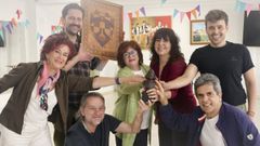 Arriba, de esquerda a dereita, Juani Garc�a, Miguel Curveira, Carmen Caeiro, Cristina Mari�o e Alexis Sequeiro. Abaixo, Fran Mu��o e Jos� Pi�eiro.