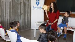 <span lang= gl >Poes�a e ilustraci�ns en Dombate</span>