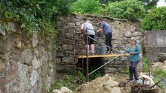 Veci�os e alumnado impl�canse na rehabilitaci�n en Quenxe 