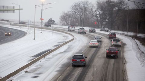 En siete estados de la zona, desde Nueva Jersey hasta Maine, se han declarado estados de emergencia