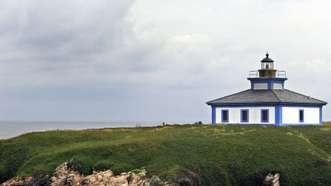 Situado en la desembocadura de la ra de Ribadeo