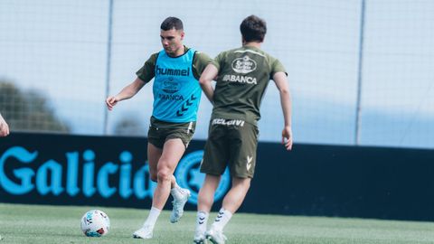 El jugador del Celta Ferram Jutgl&agrave;, en el entrenamiento de este lunes.