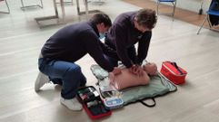 Curso sobre desfibriladores semiautom�ticos en Sanxenxo