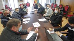 Alcaldes y ediles de once concellos, ninguno del PP, en la reuni�n mantenida ayer en Pontedeume