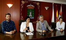 Juan Rodr�guez, Zaira Rodr�guez, Valent�n Garc�a e Mabel Fern�ndez, na presentaci�n de onte. 