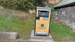 Papelera compactadora colocada en la pista Finlandesa