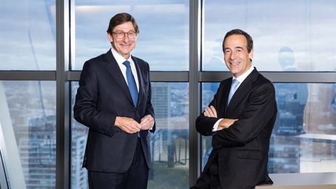 El presidente de Caixabank, Jos� Ignacio Goirigolzarri, y el consejero delegado de la entidad, Gonzalo Gort�zar 