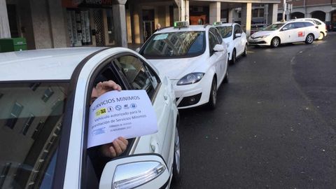 Servicios m�nimos en la parada de Matogrande en A Coru�a.