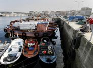 La cofrad�a asegura que, desde hace alg�n tiempo, la Guardia Civil est� m�s presente en el puerto. 