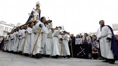 Viveiro cierra la Semana Santa con el V�a Lucis