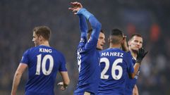 Jugadores del Leicester celebran la victoria sobre el Chelsea