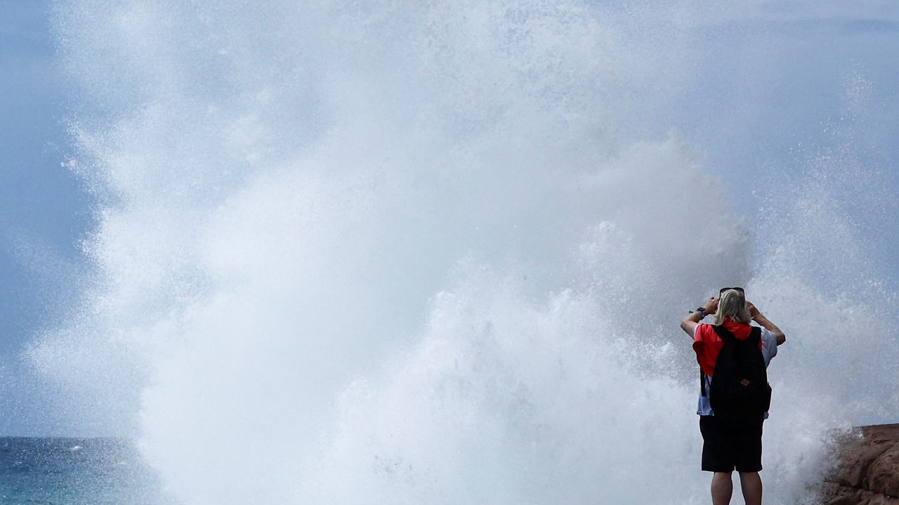 Therese mantiene en alerta Canarias