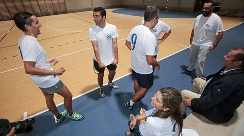 PARTIDO DE F�TBOL ENTRE EL PP Y EL PSOE DE PONTEVEDRA