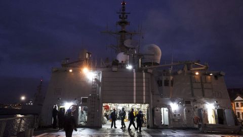 Salida de la fragata Juan de Borb&oacute;n