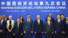 Pedro Snchez y Jos Manuel Albares, durante su viaje a China