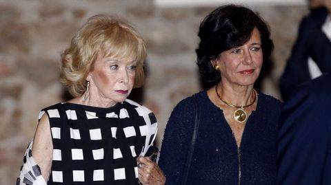 Mara Teresa Fernndez de la Vega, exvicepresidenta del Gobierno con Zapatero, con Ana Patricia Botn, presidenta del Banco Santander. 