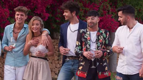 �Amor con fianza�