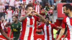 �lvaro Jim�nez celebra un gol