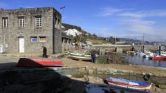 En la imagen, el edificio de A Gra�a y parte de los pantalanes