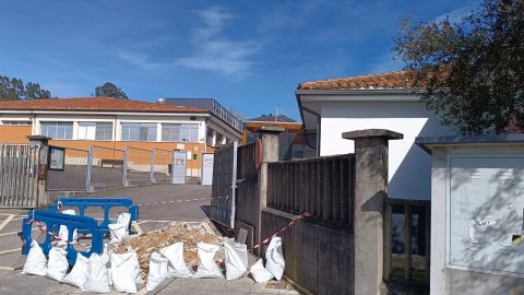 Obras en la escuelina de Las Campas