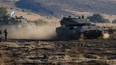 Soldados israeles desplegados en la frontera con el Lbano.