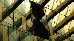 Rotura de cristaleras en el Huca