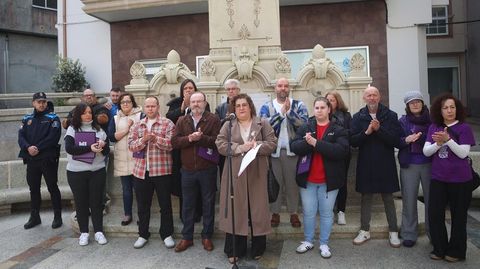 Lectura de la declaraci�n institucional en Malpica 