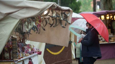 El mercadillo abri pasado por agua