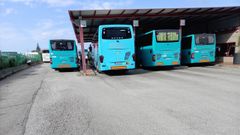 Veh&iacute;culos fuera de servicio estaciones en de autobuses de Ribadeo