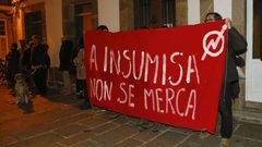 REUNION CON VECINOS EN EL CENTRO C�VICO DE CIUDAD VIEJA CON PRESENCIA DE LOS OKUPAS DE LA COMANDANCIA