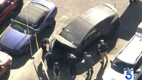 La policía de Los Ángeles investiga el coche en el que se encontró el cadáver