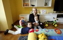Ewa Pawlowska -en la imagen con sus hijos- lleg� para cursar un Erasmus y ya nunca se fue. 