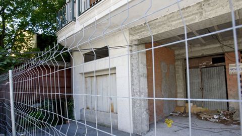 La sentencia oblig� a realizar un derribo parcial del edificio ubicado en el n�mero 57 de la calle Real de Caldas. En la imagen, su estado en julio del 2014