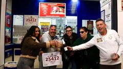 El n�mero 25412, agraciado con un quintos premio de la loter�a de Navidad, cae en la administraci�n de la estaci�n de tren de Vialia, en M�laga capital.