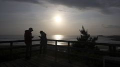 La imagen refleja la posici�n que tendr� el Sol durante el eclipse del 12 de agosto en la playa de Doni�os
