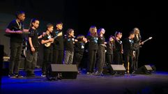 O Mar dos Sentimentos, do CEIP de Cai�n, durante a s�a intervenci�n no Col�n