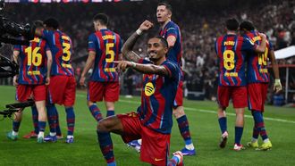 Raphinha celebra su segundo gol contra el Real Madrid.