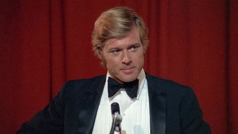Robert Redford, como tallado en piedra, en El candidato.