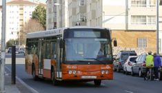 La asociaci�n vecinal y el Concello aseguran que no habr� reducci�n de servicios en Caranza. 