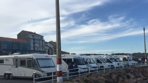 Imagen de archivo de autocaravanas en Camari�as