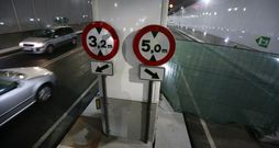 El t�nel de la Marina, ayer, con las conexiones hacia el del Parrote ya sin las lonas que las cubr�an. 