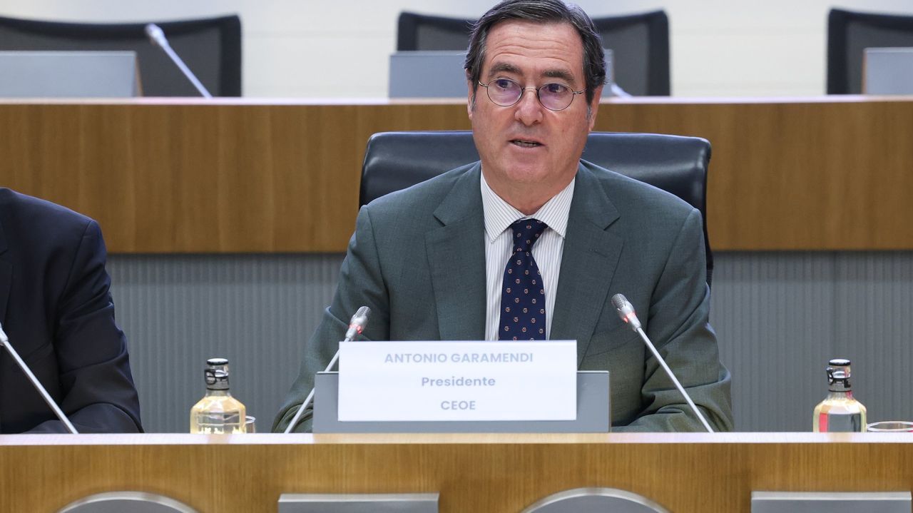 Garamendi se desmarca de las polémicas palabras del líder de la patronal manchega que llamó «memos» a los jóvenes