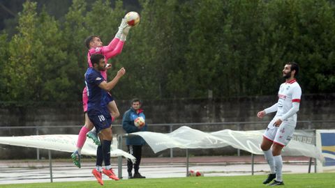 Partido de Tercera Federaci�n entre el Noia y el Estradense en el Campo Julio Mato de Noia