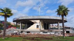 Contin�a a buen ritmo el derribo del N�utico de Sada