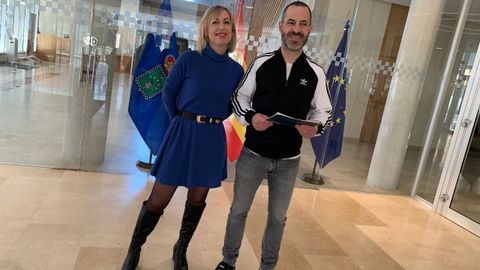 El alcalde de Siero, �ngel Garc�a, y la concejala de Urbanismo, Empresas y Fondos Europeos, Susana Madera.